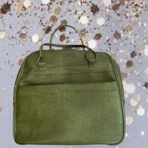 Large Olive Green Vintage Travel Bag